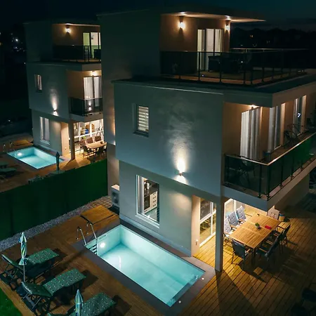 Paradise * Σωζόπολη